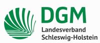 Schriftzug DGM neben einer Art grünem Blatt 