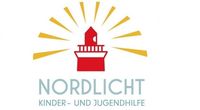 Namensschriftzug mit Kompassnadel, die nach Norden zeigt 