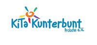 Der Nameszug mit einer bunten Sonne darüber