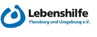 Der Name und das Lebenshilfezeichen, der nicht ganz geschlossene Kreis mit einem Punkt in der Mitte 