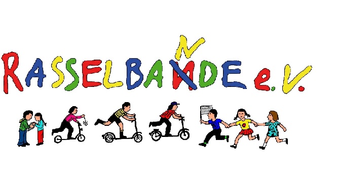 Der Namensschriftzug, das N ist umbedreht und durchgestrichen und viele spielende Kinder darunter 