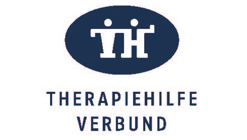 Der Namensschriftzug und die Buchstaben TH als kleine Figuren 
